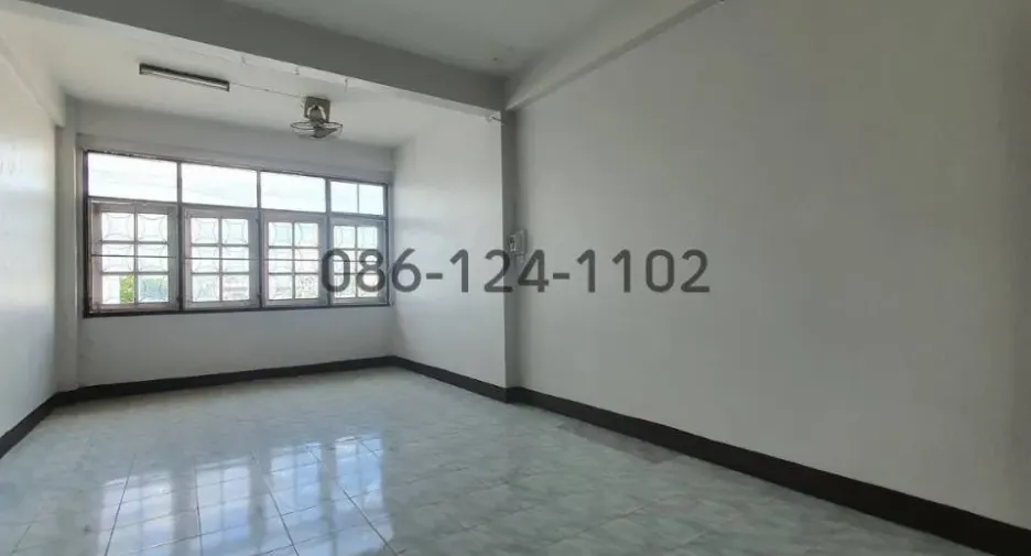Büro zum Kauf in Mueang Nakhon Ratchasima, Nakhon Ratchasima