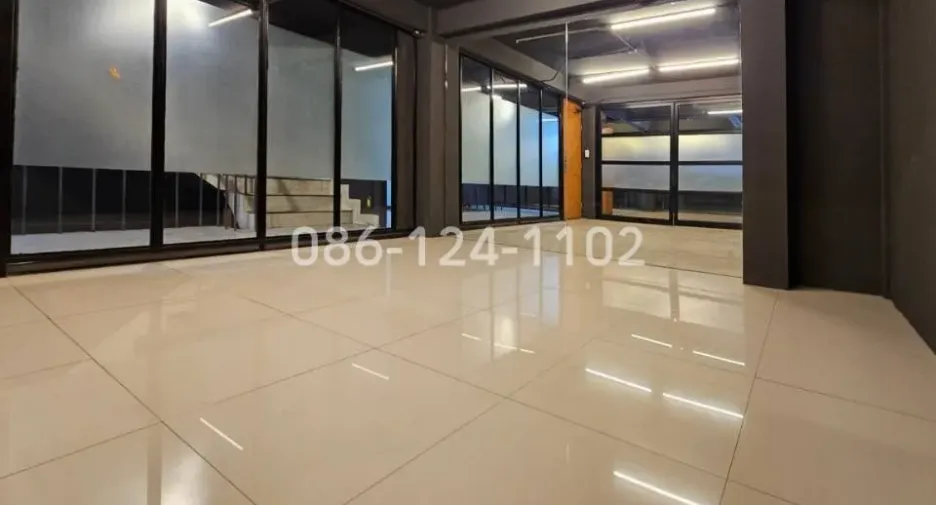Büro zum Kauf in Mueang Nakhon Ratchasima, Nakhon Ratchasima