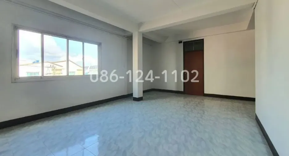 Büro zum Kauf in Mueang Nakhon Ratchasima, Nakhon Ratchasima