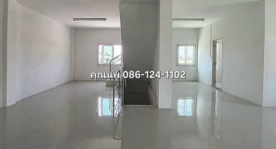 出售 办公室 在 Chaloem Phra Kiat, Saraburi