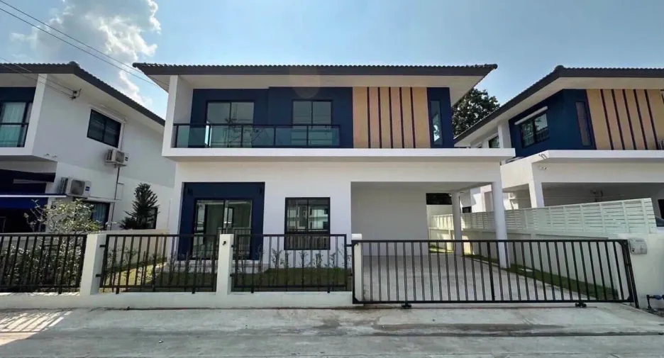 Haus zur Miete mit 4 Zimmer in Lam Luk Ka, Pathum Thani