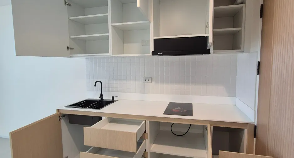 Condo en venta de estudio en Yan Nawa, Bangkok
