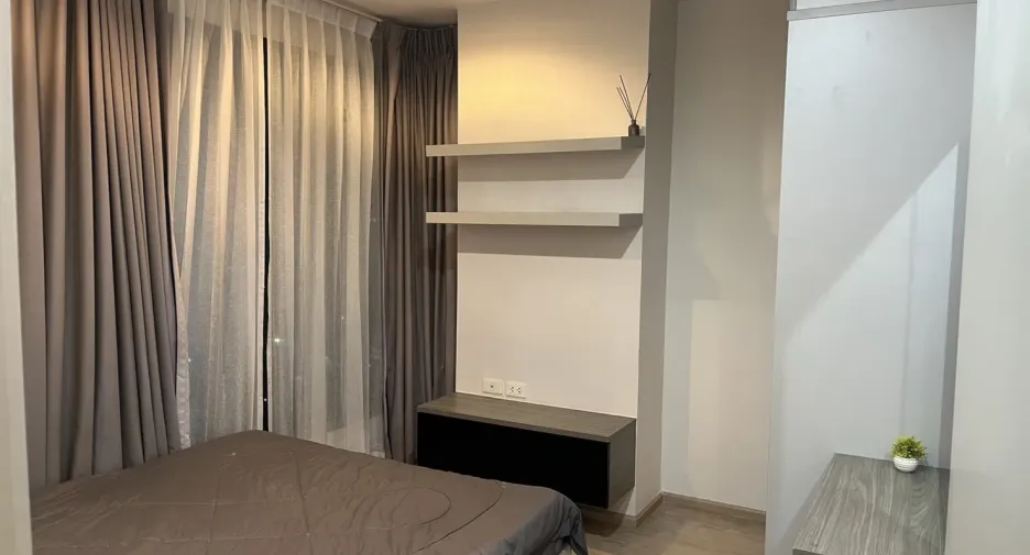 For rent 2 bedrooms condo in Thon Buri, Bangkok