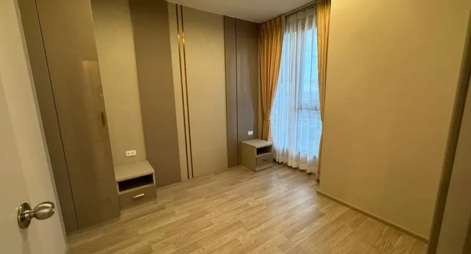 For rent 2 bedrooms condo in Bang Na, Bangkok
