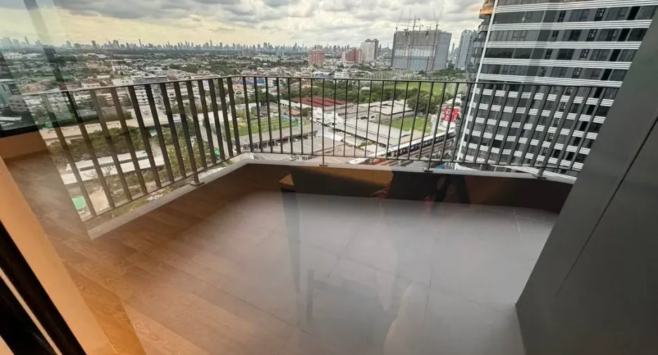 For rent 2 bedrooms condo in Bang Na, Bangkok