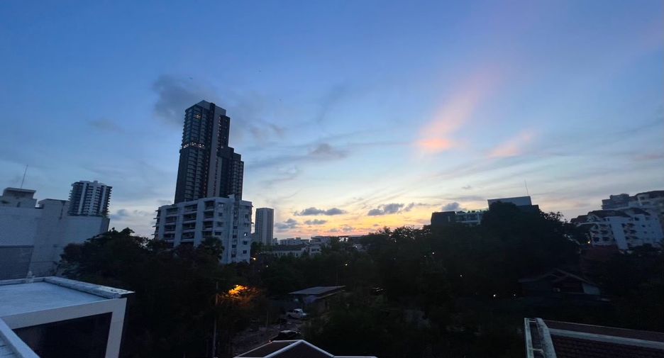 出售 5 卧室 别墅 在 Bang Lamung, Chon Buri