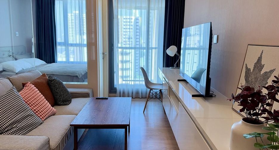For rent 1 bed condo in Watthana, Bangkok