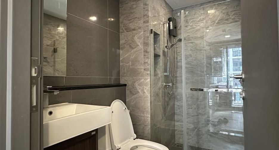 Condo en alquiler de 1 habitaciones en Watthana, Bangkok
