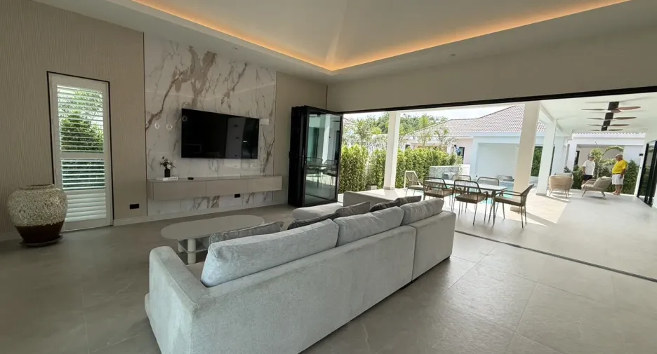 For sale 3 ベッドルーム villa in Cha Am, Phetchaburi