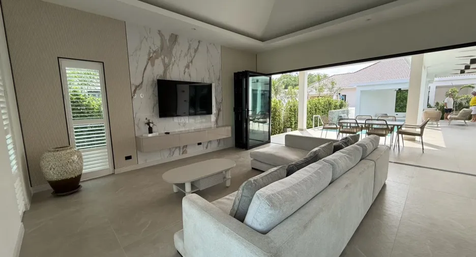 For sale 3 ベッドルーム villa in Cha Am, Phetchaburi