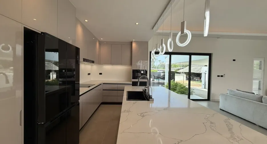 For sale 3 ベッドルーム villa in Cha Am, Phetchaburi