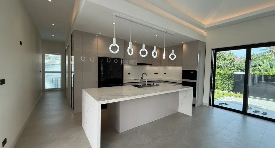 For sale 3 ベッドルーム villa in Cha Am, Phetchaburi