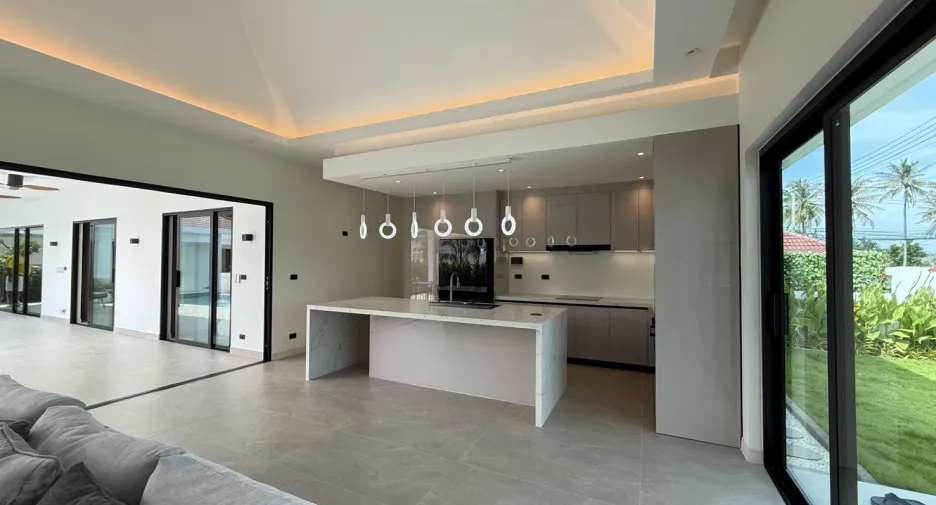 For sale 3 ベッドルーム villa in Cha Am, Phetchaburi