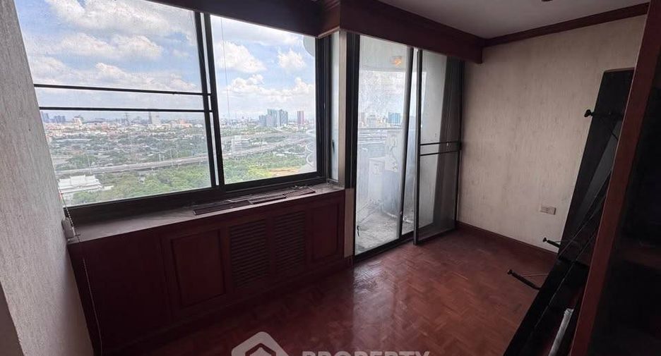 À vendre 1 chambre condo à Huai Khwang, Bangkok