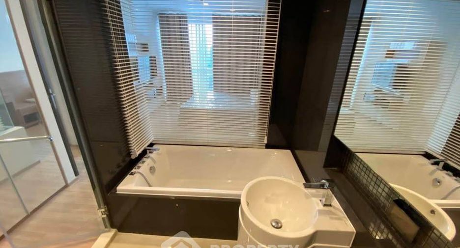 À louer 2 chambres condo à Sathon, Bangkok