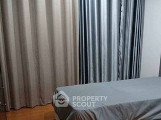 For rent 2 bedrooms condo in Khlong San, Bangkok