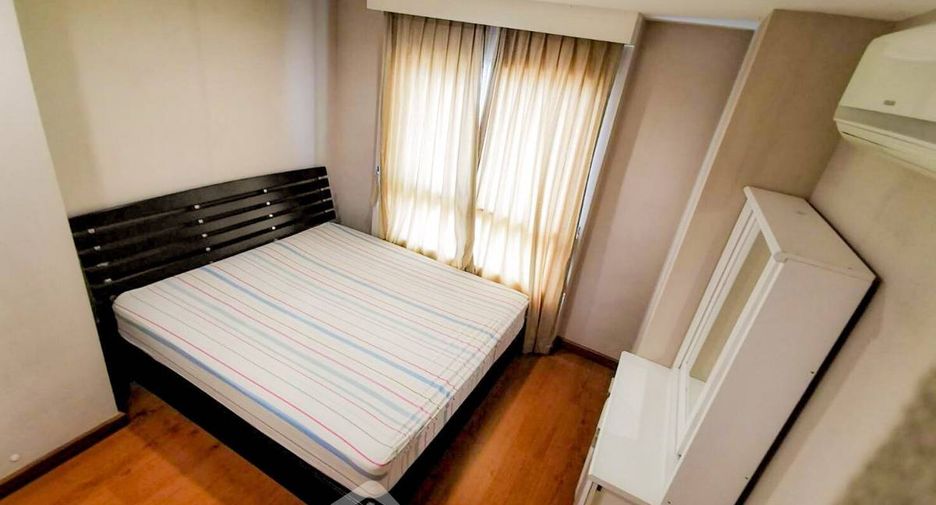 Condo en alquiler de 2 habitaciones en Huai Khwang, Bangkok