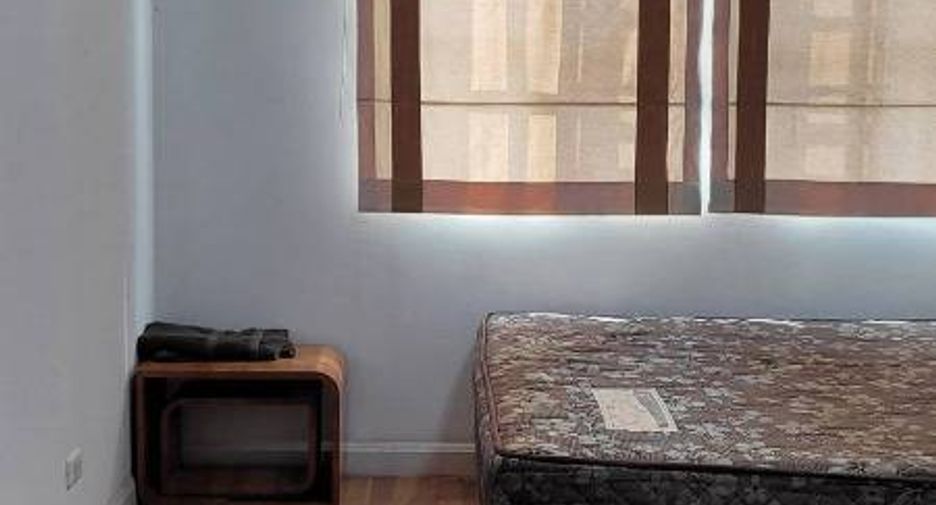 Casa adosada en venta de 3 habitaciones en Bueng Kum, Bangkok