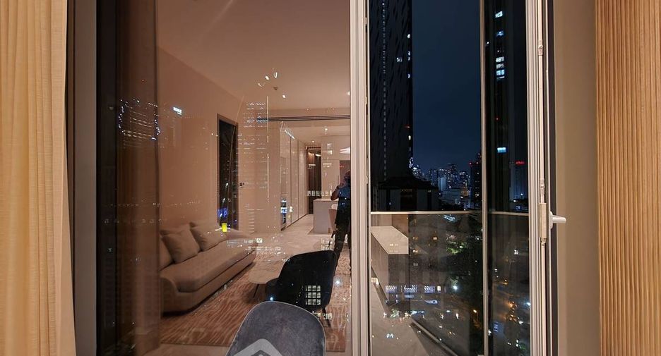 For rent and for sale 1 bed condo in Pathum Wan, Bangkok