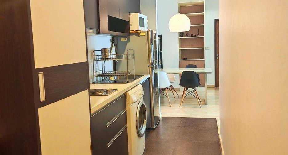 Condo en alquiler y en venta de 1 habitaciones en Watthana, Bangkok