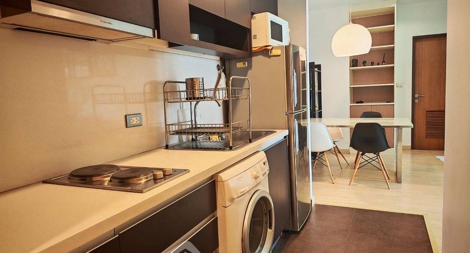 Condo en alquiler y en venta de 1 habitaciones en Watthana, Bangkok