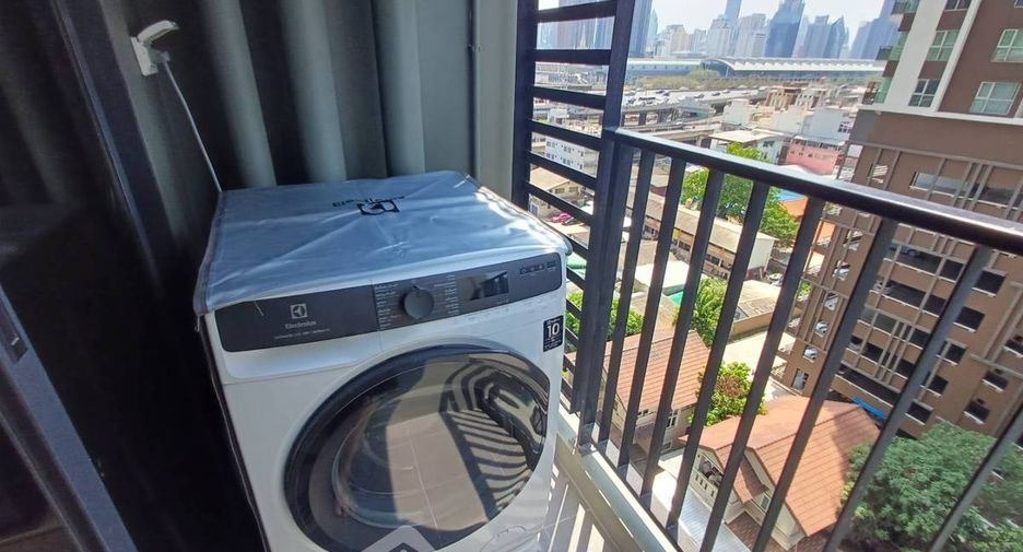 À louer et à vendre 1 chambre condo à Huai Khwang, Bangkok
