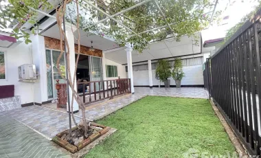 For rent 3 bedrooms house in Mueang Chiang Mai, Chiang Mai