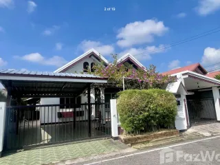 For rent 3 bedrooms house in Mueang Chiang Mai, Chiang Mai
