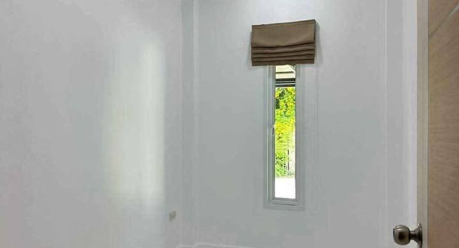 For sale 3 bedrooms house in Si Racha, Chonburi