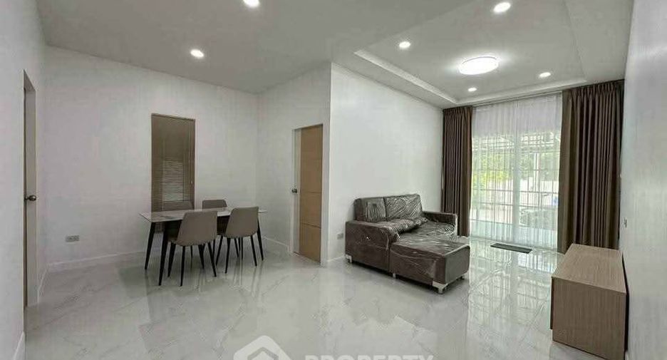 For sale 3 bedrooms house in Si Racha, Chonburi