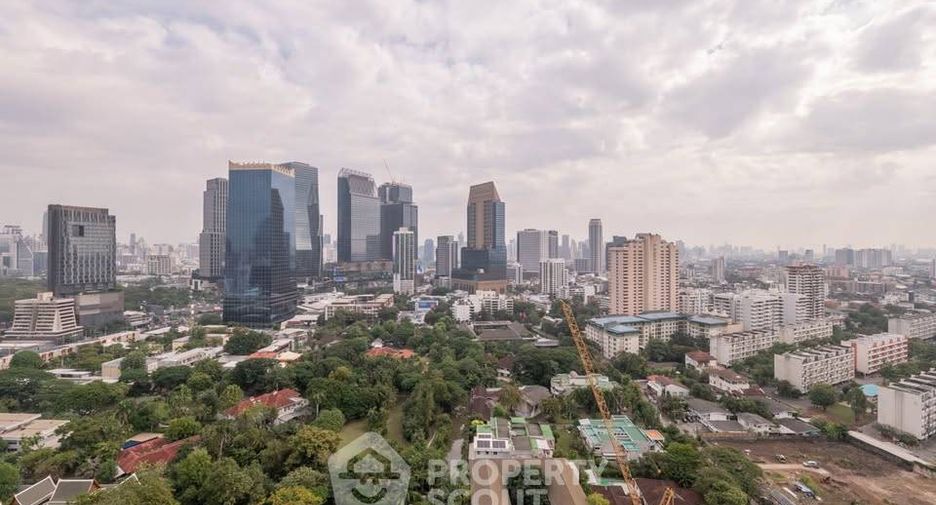 For sale 4 bedrooms condo in Sathon, Bangkok