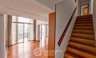 For sale 4 bedrooms condo in Sathon, Bangkok