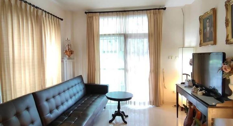 For sale 4 bedrooms house in Mueang Chon Buri, Chonburi
