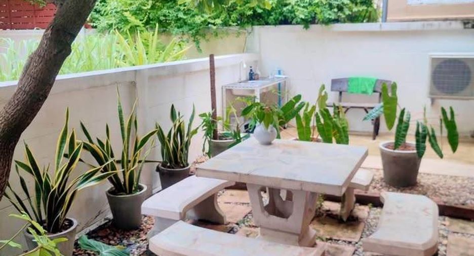 For sale 4 bedrooms house in Mueang Chon Buri, Chonburi