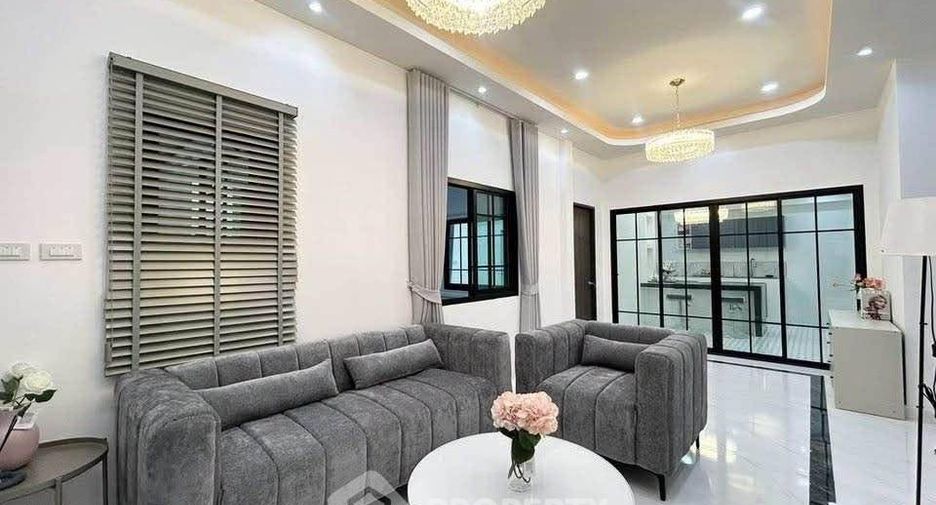 For sale 3 bedrooms house in Si Racha, Chonburi