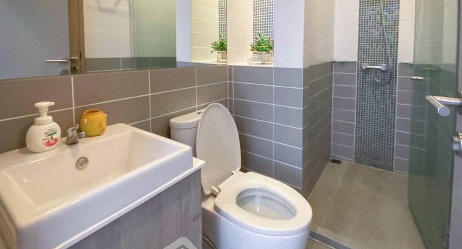 For sale 2 bedrooms condo in Phra Khanong, Bangkok