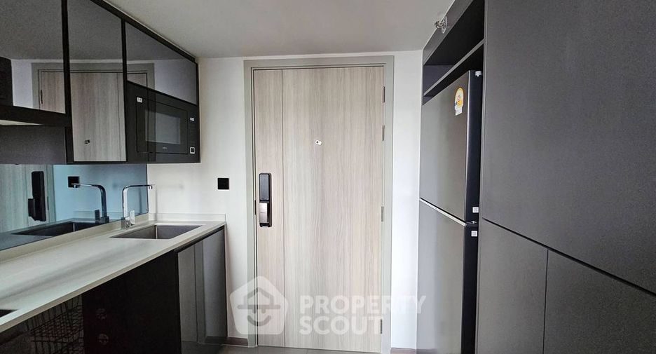 For sale 2 bedrooms condo in Bang Rak, Bangkok