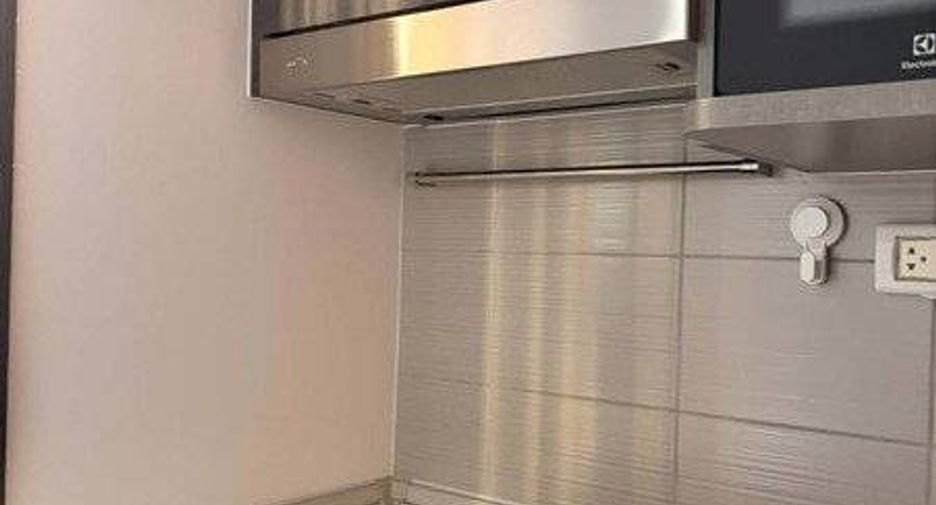 For sale 1 bed condo in Bang Na, Bangkok