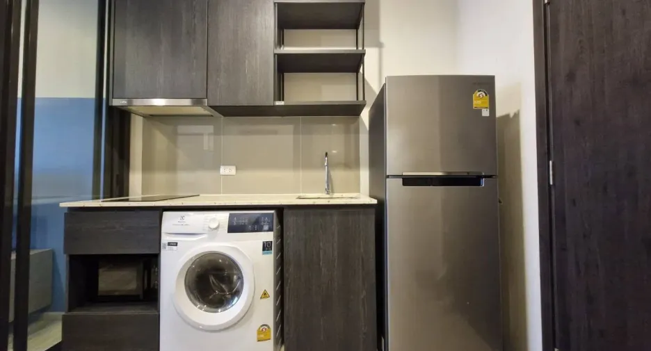 For rent 1 bed condo in Huai Khwang, Bangkok