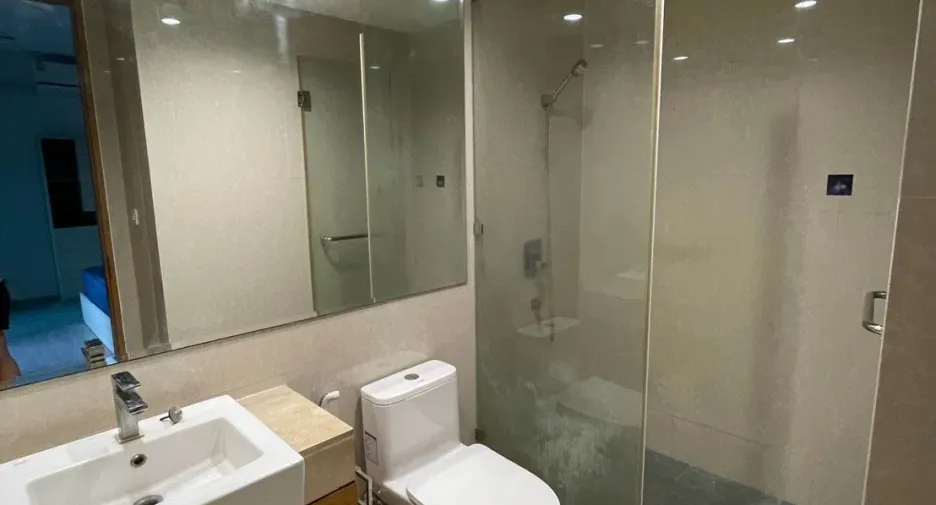 À louer 1 chambre condo à Yan Nawa, Bangkok