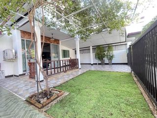 For rent 3 bedrooms house in Mueang Chiang Mai, Chiang Mai