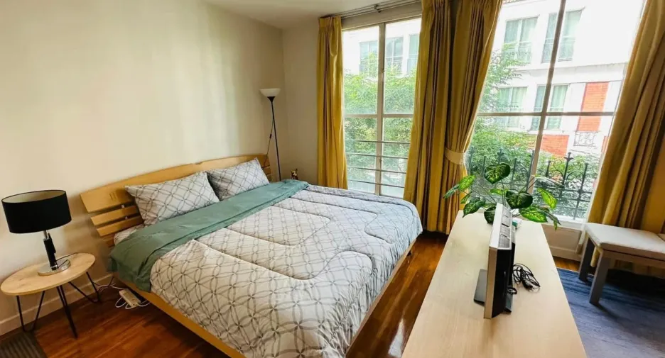 For rent 4 ベッドルーム townhouse in Watthana, Bangkok
