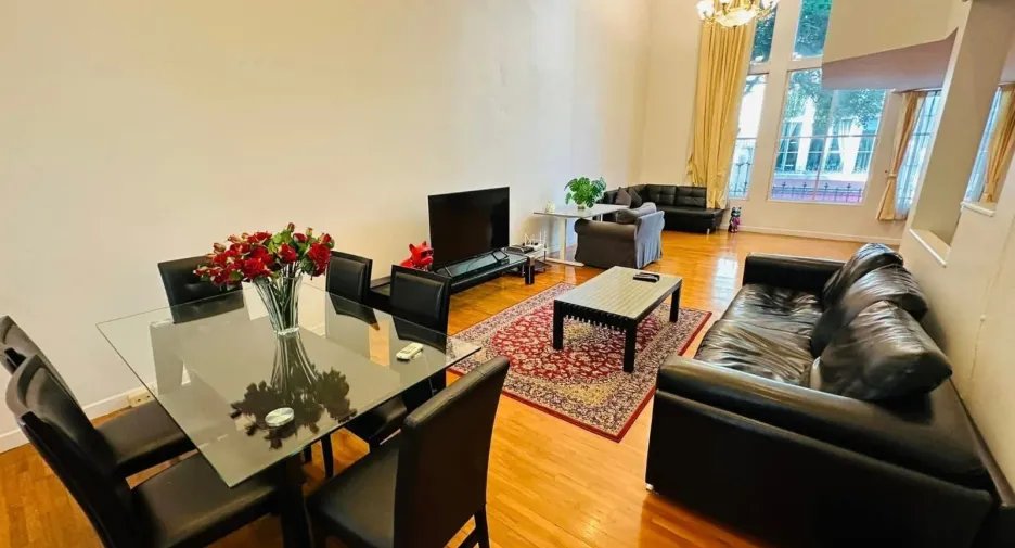 For rent 4 ベッドルーム townhouse in Watthana, Bangkok