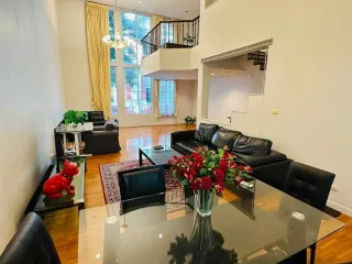 Reihenhaus zur Miete mit 4 Zimmer in Watthana, Bangkok
