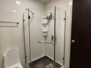 For rent 3 bedrooms townhouse in Khlong Toei, Bangkok