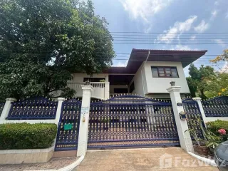 For sale 4 bedrooms house in Suan Luang, Bangkok
