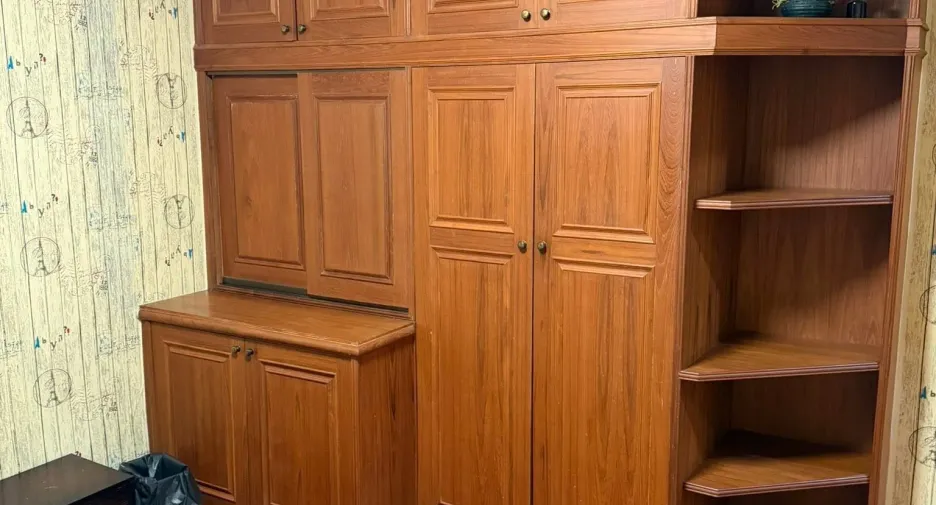 For rent 3 bedrooms townhouse in Huai Khwang, Bangkok