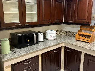 For rent 3 bedrooms townhouse in Huai Khwang, Bangkok