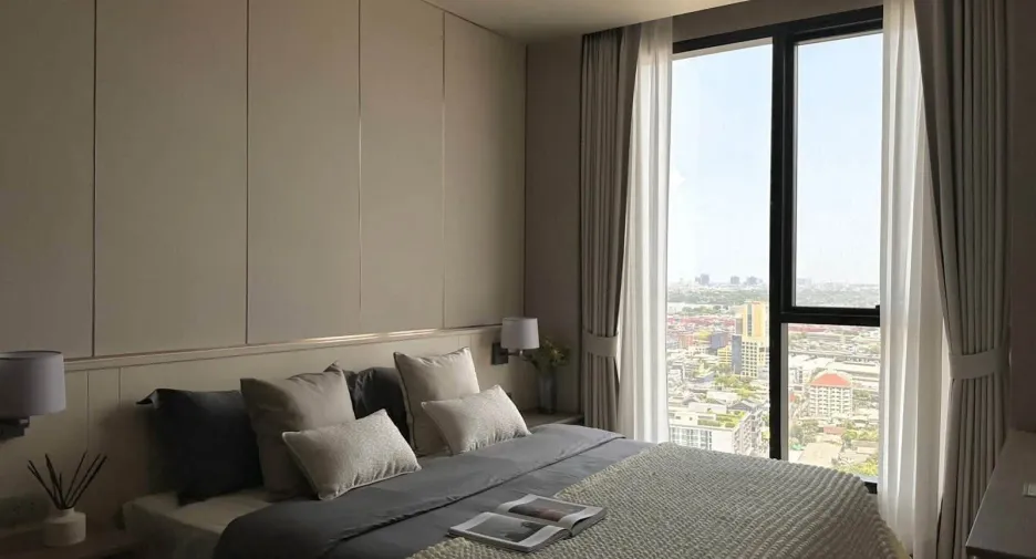 For rent 2 bedrooms condo in Khlong Toei, Bangkok