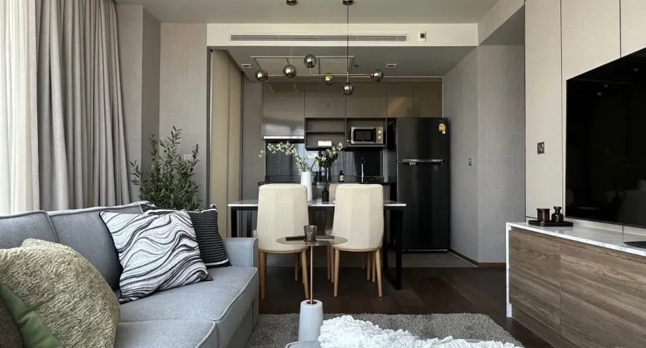 For rent 2 bedrooms condo in Khlong Toei, Bangkok
